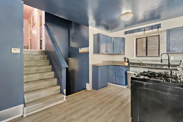 9149 S Dante Avenue, Chicago, IL 60619