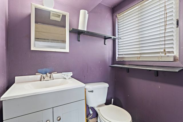 9149 S Dante Avenue, Chicago, IL 60619