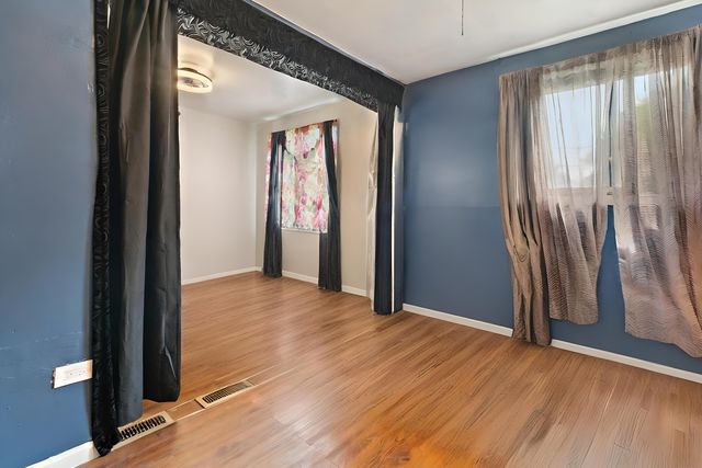 9149 S Dante Avenue, Chicago, IL 60619
