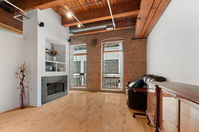 360 W Illinois Street 424, Chicago, IL 60654