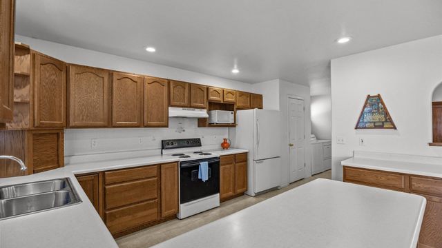 609 Landon Court, Grand Junction, CO 81504