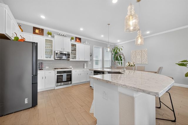 2013 Kirby Landing Drive, Houston, TX 77051