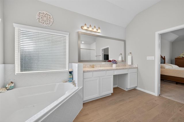 2013 Kirby Landing Drive, Houston, TX 77051