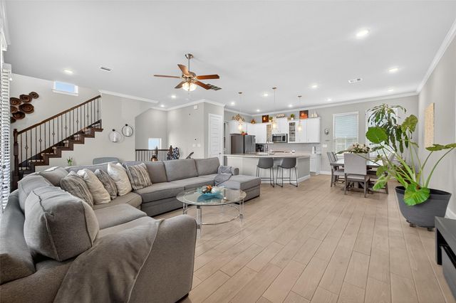 2013 Kirby Landing Drive, Houston, TX 77051