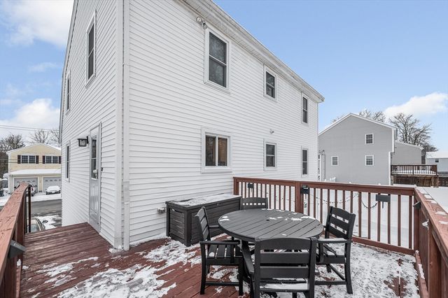 225 Long Pond Dr, Dracut, MA 01826