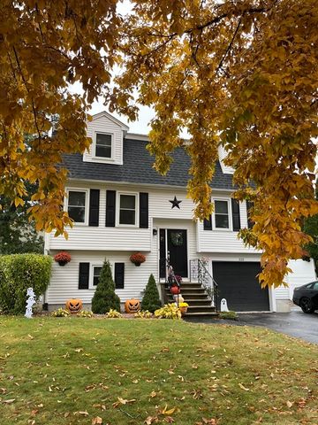 225 Long Pond Dr, Dracut, MA 01826