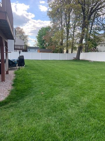 225 Long Pond Dr, Dracut, MA 01826