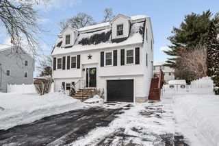 225 Long Pond Dr, Dracut, MA 01826