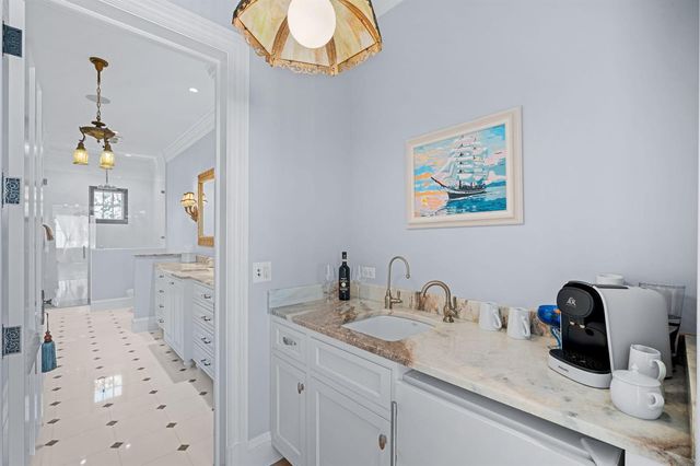 17667 SE Federal Highway, Jupiter, FL 33469