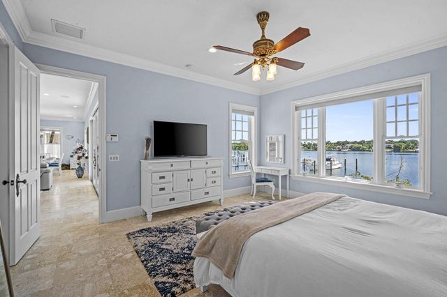 17667 SE Federal Highway, Jupiter, FL 33469