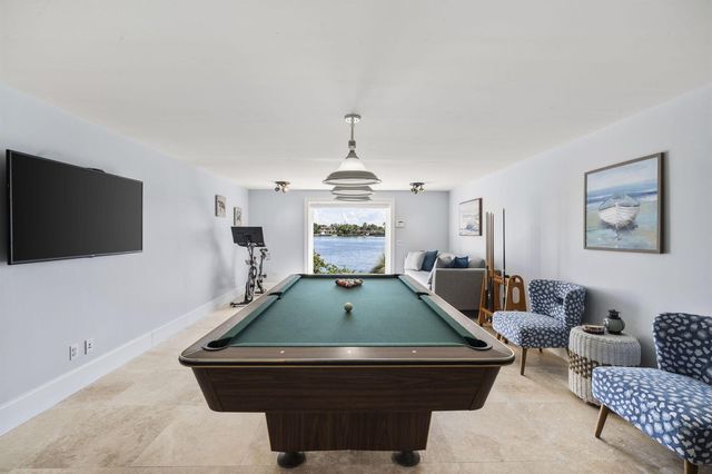 17667 SE Federal Highway, Jupiter, FL 33469