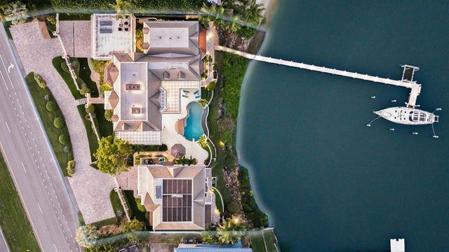 17667 SE Federal Highway, Jupiter, FL 33469