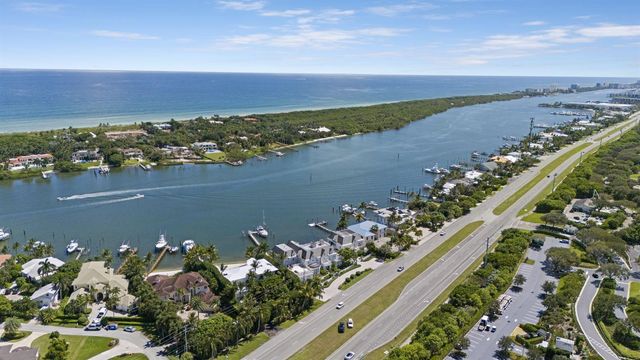 17667 SE Federal Highway, Jupiter, FL 33469