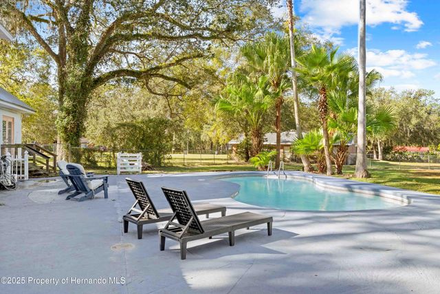 1080 Buena Vista Avenue, Brooksville, FL 34601