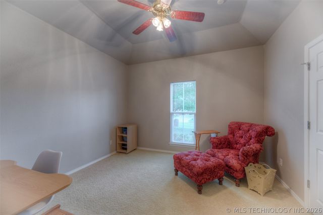 221 Waterford Street, Catoosa, OK 74015