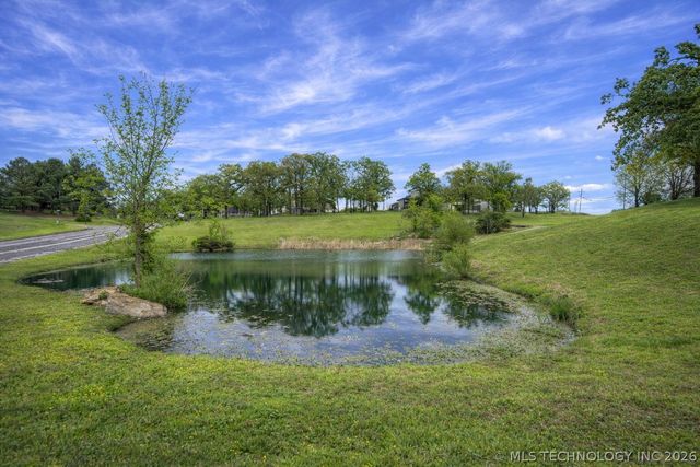 221 Waterford Street, Catoosa, OK 74015