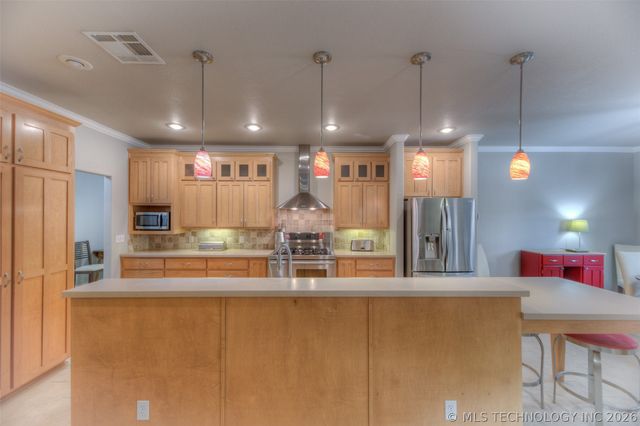 221 Waterford Street, Catoosa, OK 74015