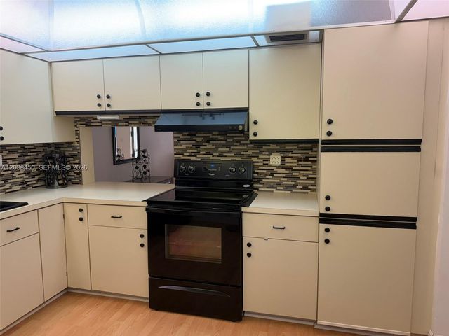 4960 E Sabal Palm Boulevard 308, Tamarac, FL 33319