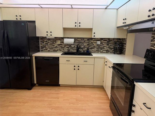 4960 E Sabal Palm Boulevard 308, Tamarac, FL 33319