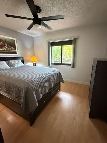 4960 E Sabal Palm Boulevard 308, Tamarac, FL 33319