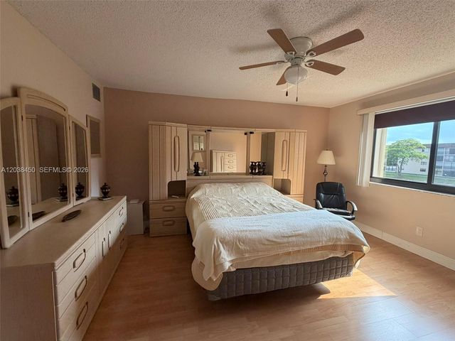 4960 E Sabal Palm Boulevard 308, Tamarac, FL 33319