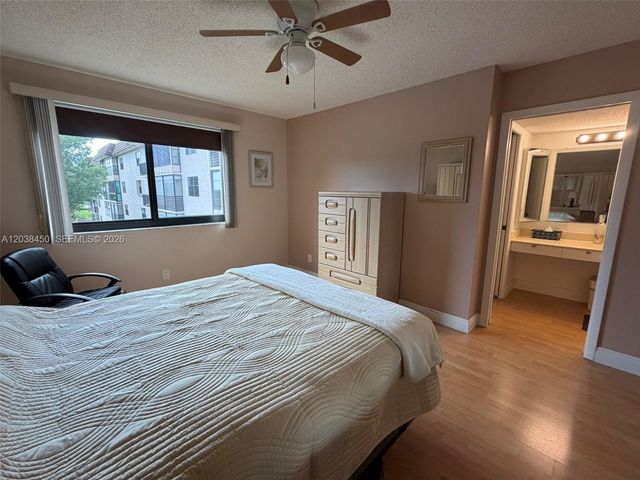 4960 E Sabal Palm Boulevard 308, Tamarac, FL 33319
