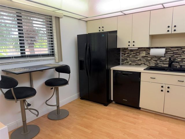 4960 E Sabal Palm Boulevard 308, Tamarac, FL 33319