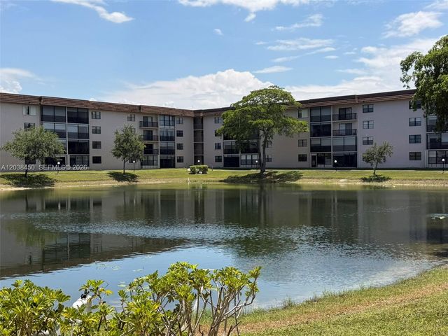 4960 E Sabal Palm Boulevard 308, Tamarac, FL 33319