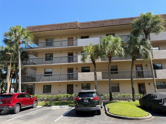 4960 E Sabal Palm Boulevard 308, Tamarac, FL 33319