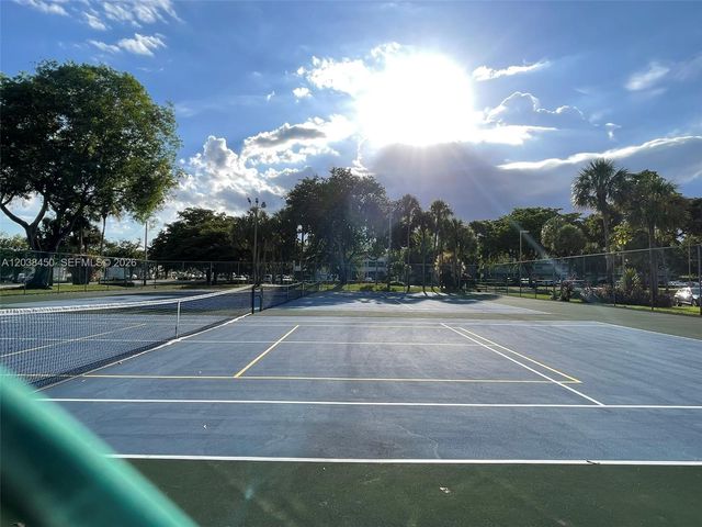 4960 E Sabal Palm Boulevard 308, Tamarac, FL 33319