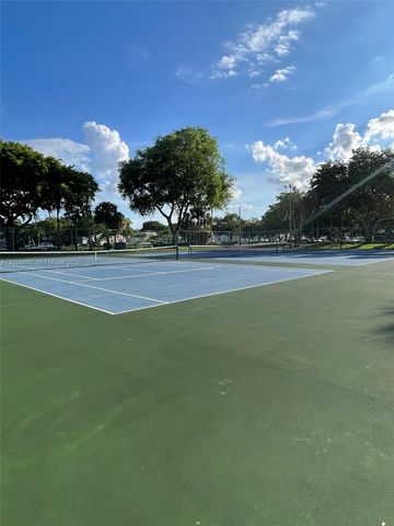 4960 E Sabal Palm Boulevard 308, Tamarac, FL 33319