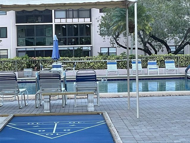 4960 E Sabal Palm Boulevard 308, Tamarac, FL 33319