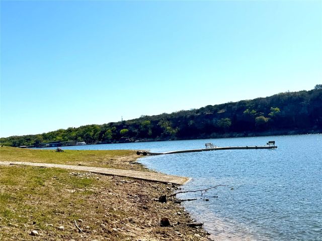 24014 Haynie Flat RD, Spicewood, TX 78669