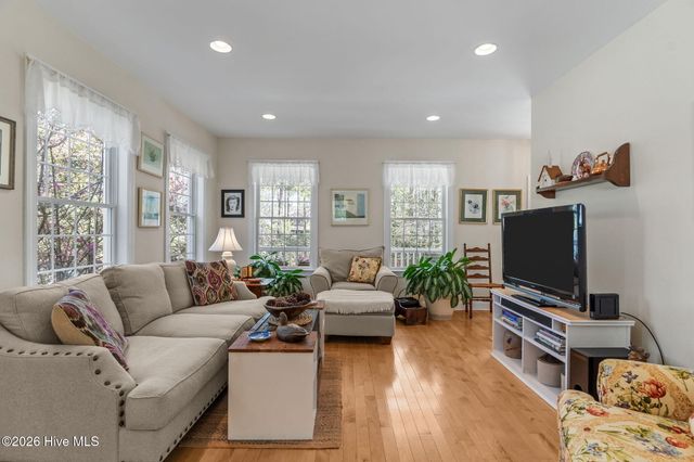 530 North Line Drive, Hampstead, NC 28443