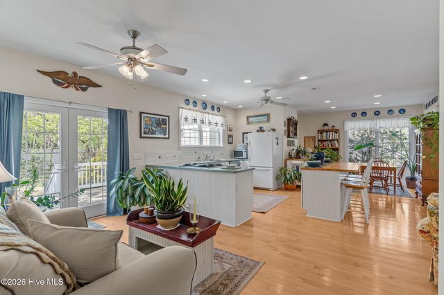 530 North Line Drive, Hampstead, NC 28443