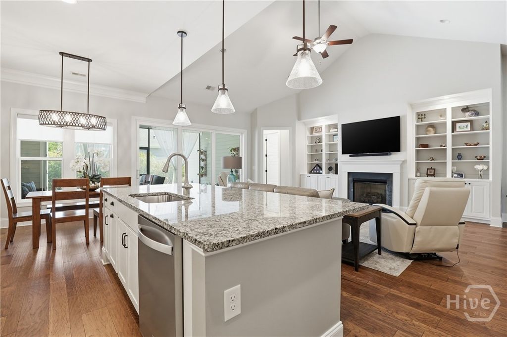 Image 22 of property listing at 25 Golf Drive, Pooler, GA 31322