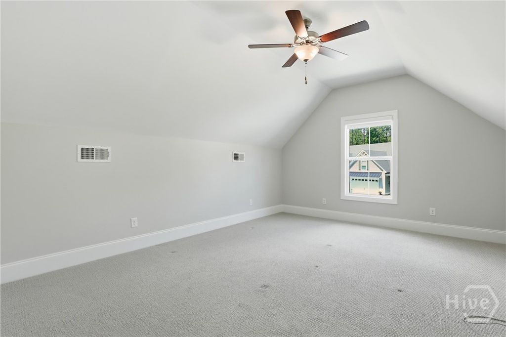 Image 31 of property listing at 25 Golf Drive, Pooler, GA 31322