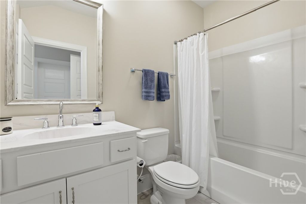 Image 32 of property listing at 25 Golf Drive, Pooler, GA 31322