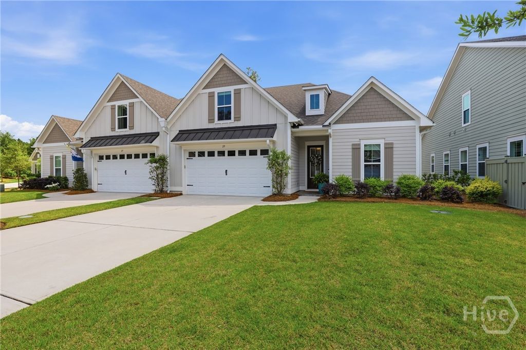 Image 6 of property listing at 25 Golf Drive, Pooler, GA 31322