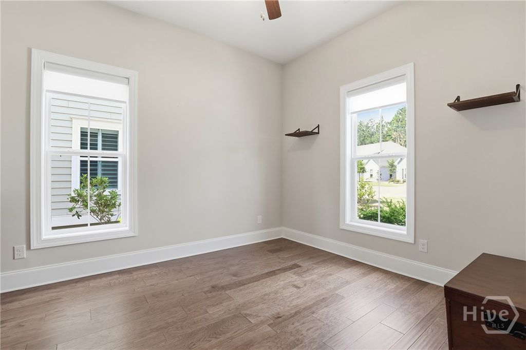 Image 9 of property listing at 25 Golf Drive, Pooler, GA 31322