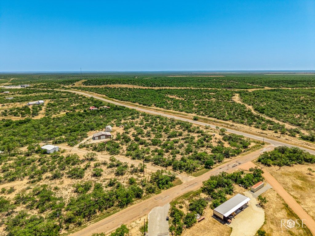 Image 11 of property listing at 17001 Mustang Creek Road, Millersview, TX 76862