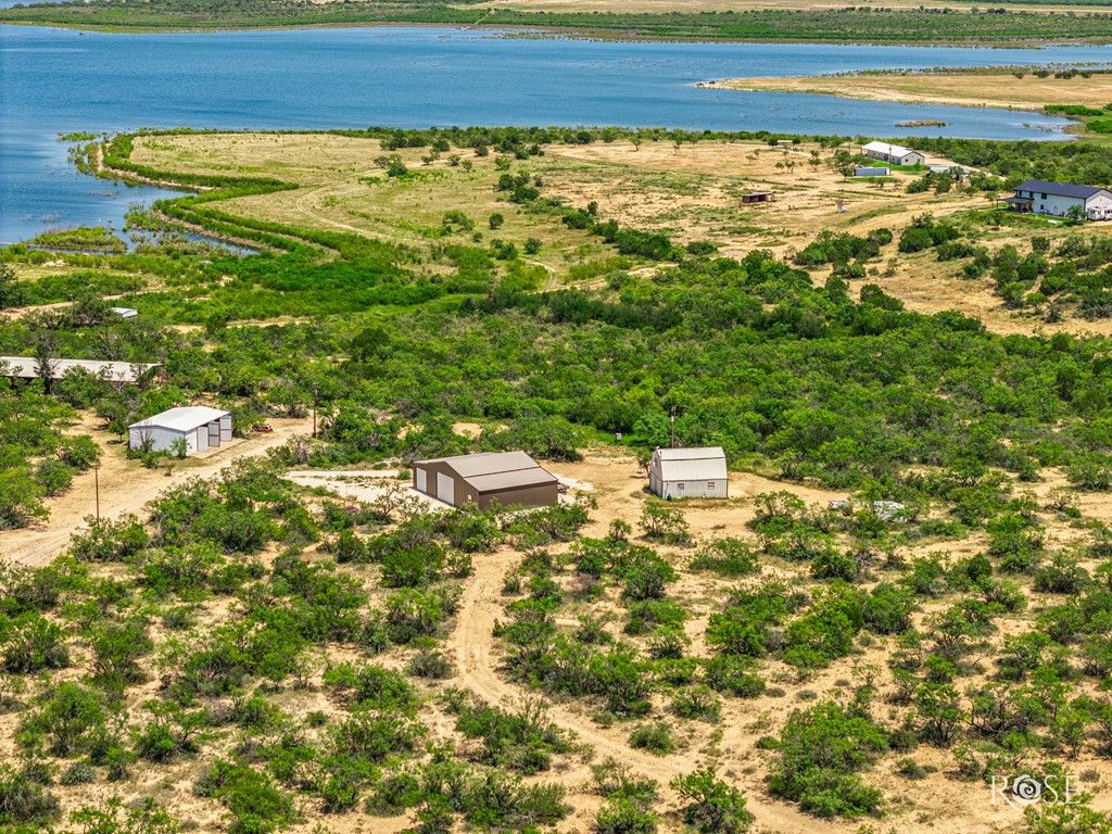 Image 9 of property listing at 17001 Mustang Creek Road, Millersview, TX 76862