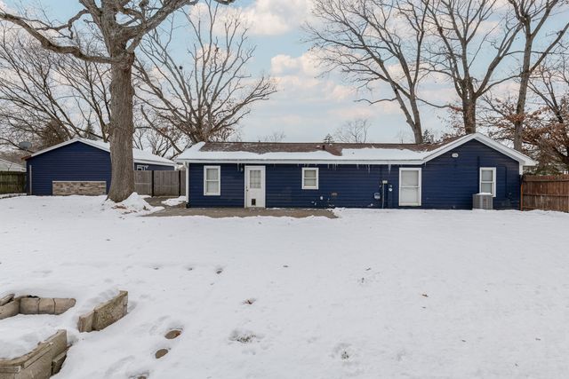 39285 N Garnett Avenue, Beach Park, IL 60099