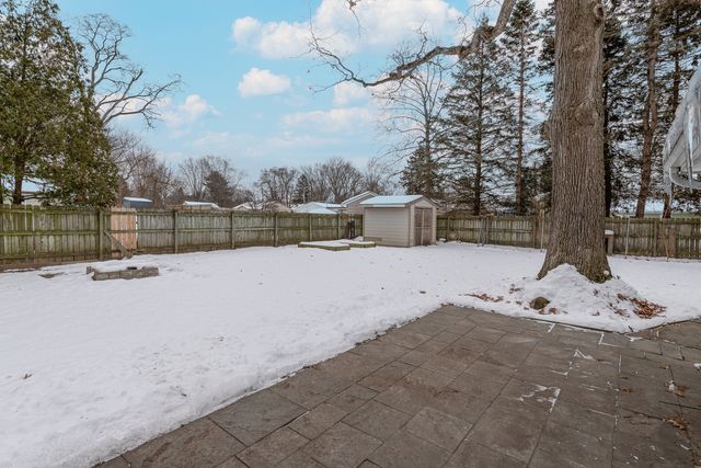 39285 N Garnett Avenue, Beach Park, IL 60099