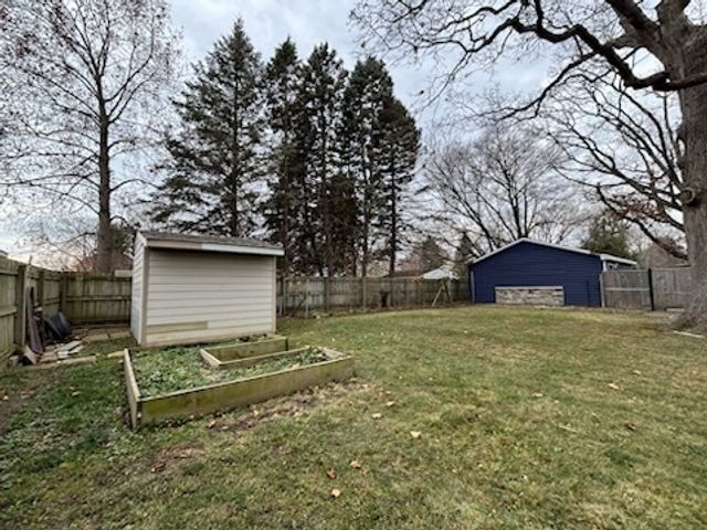 39285 N Garnett Avenue, Beach Park, IL 60099