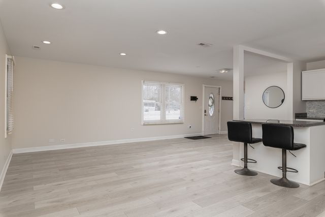 39285 N Garnett Avenue, Beach Park, IL 60099