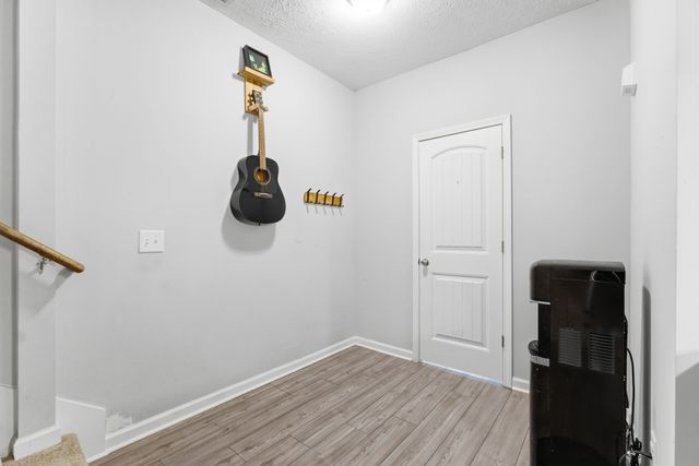 324 Jerry Butler Dr, La Vergne, TN 37086