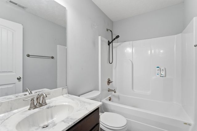 324 Jerry Butler Dr, La Vergne, TN 37086