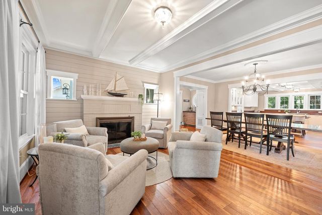 132 S GARFIELD ST, Arlington, VA 22204