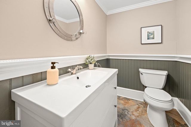 132 S GARFIELD ST, Arlington, VA 22204